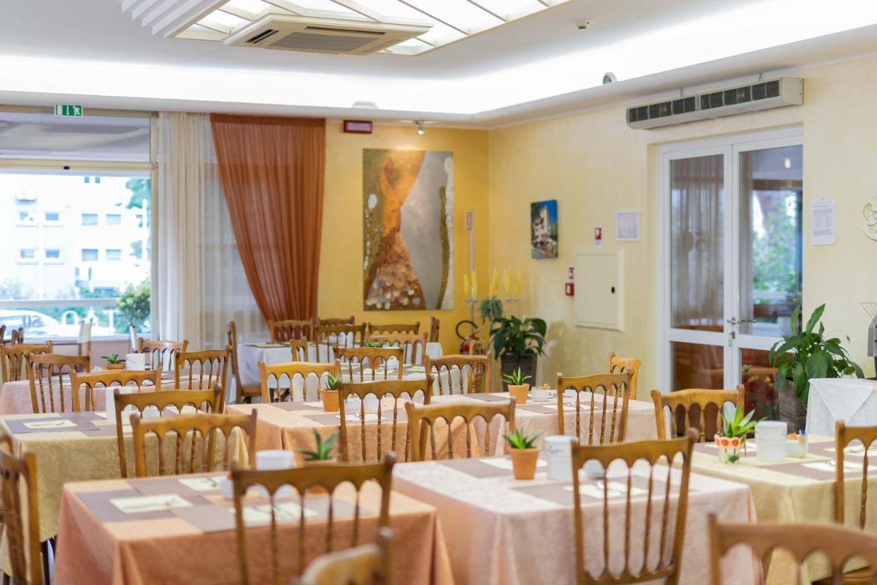 Hotel Alfa Tao Ριτσιόνε Εξωτερικό φωτογραφία